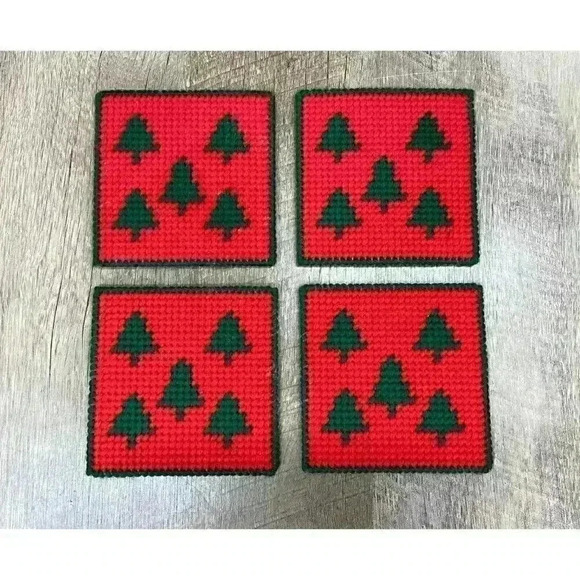 Vtg Needlepoint Coasters Set of 4 Christmas Tree 4” Squares Cork Bottoms Clean - Picture 2 of 6